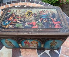 Vintage commemorative Biscuit tin
