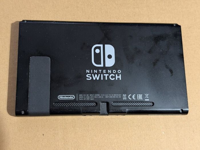 Nintendo Switch (Original) - Faulty, Wont Turn On