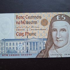 The Central Bank of Ireland. C Series UNC 5 Pounds (1999)
