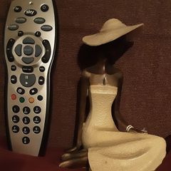 art decco style lady 6.5 x 5