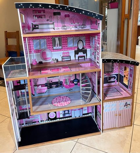 barbie house