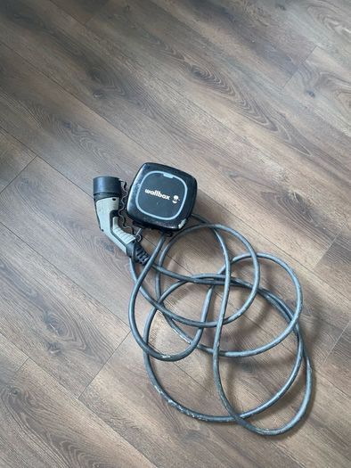 Wall box ev charger