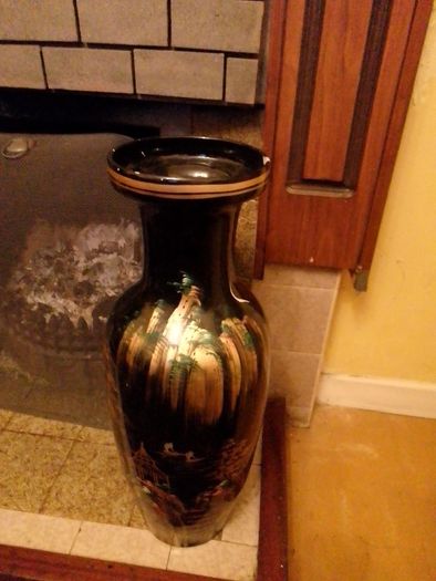 Large Asian Style Vase