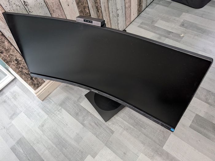 PHILIPS 346P1CRH - 34 Inch QGHD Curved ultrawide Monitor