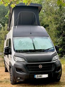 Fiat Ducato 6-Meter 4-Berth 4-Belts Campervan with Pop-Top
