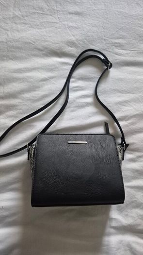 Shoulder bag