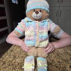 Handknitted newborn gift set