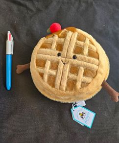 Jellycat Amuseables Rene Waffle