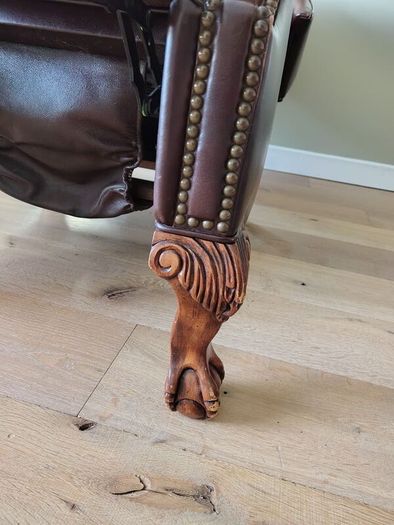 Elegant brown leather full recliner