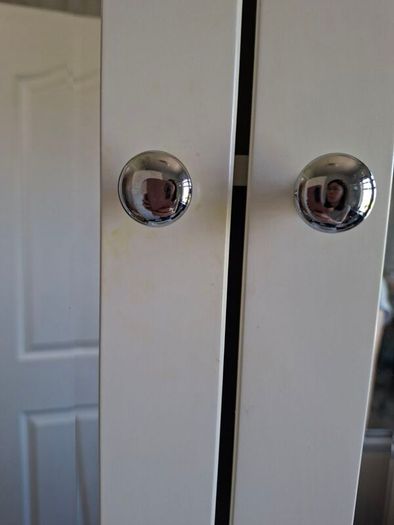 free bathroom press
