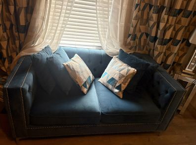 Sofa Set (2 Seater & 4 Seater)