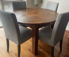 Table & Chairs