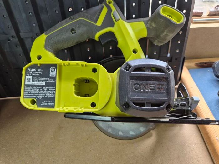 Ryobi cordless Circular saw.