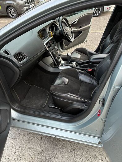 Volvo v49 2D