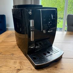 De Longhi - Coffee Machine