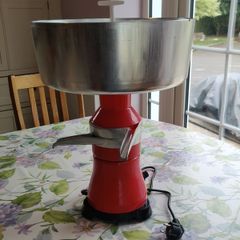 Milk cream separator mashine
