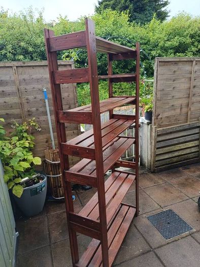 Shelving unit