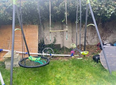 Garden Metal Swing Set with 3 seat units