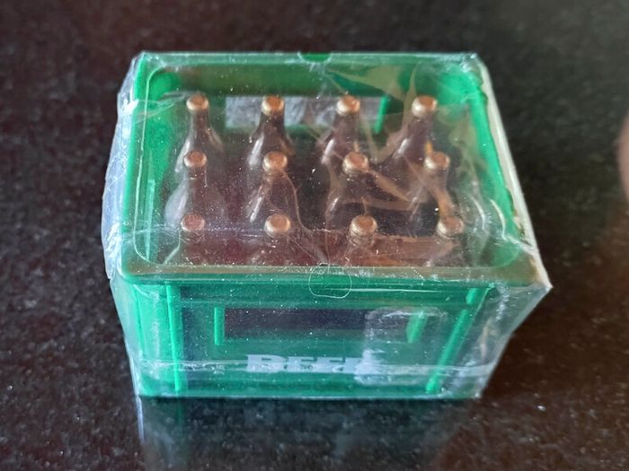 Small Beer Crate Bottle Opener, With Magnet (brand New).