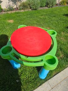 sand and water table