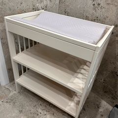 Ikea baby changing table and mattress