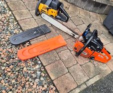 petrol chainsaw