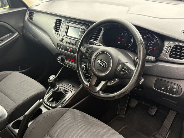 Kia Carens 2015