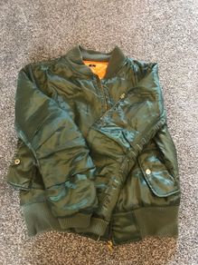 Bomber jacket green