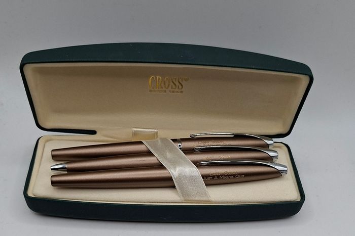 cross pen
