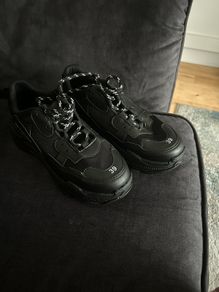 Womens trainers