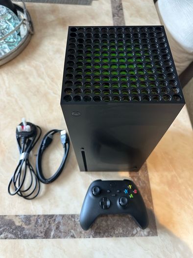 x box  series X 1TB