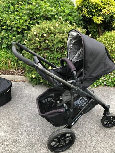 UPPAbaby Vista Travel System with car seat+base