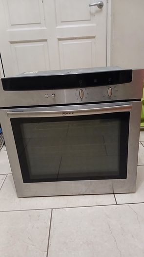 Oven Neff
