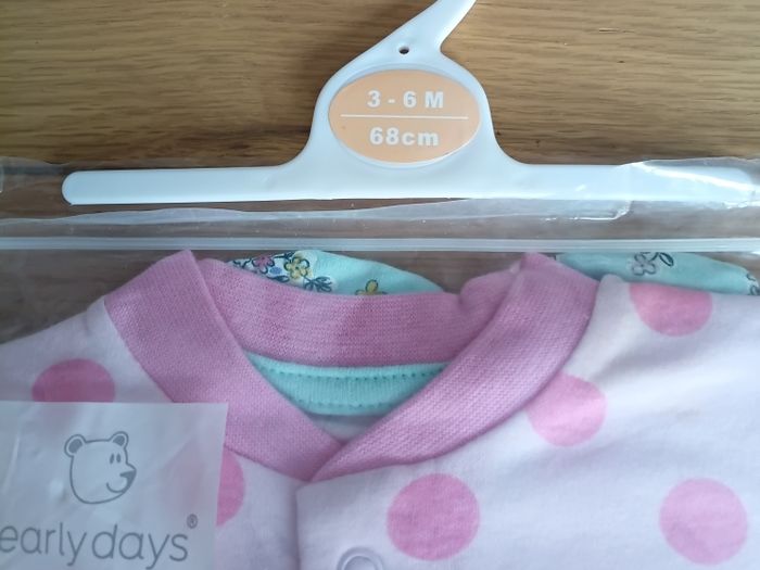 Short & Long sleeve baby girls body suits NEW