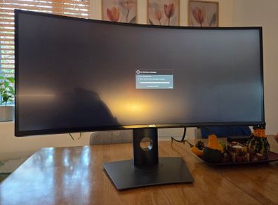 DELL 34-inch Curved IPS Monitor