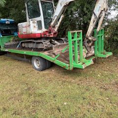 Low loader trailer