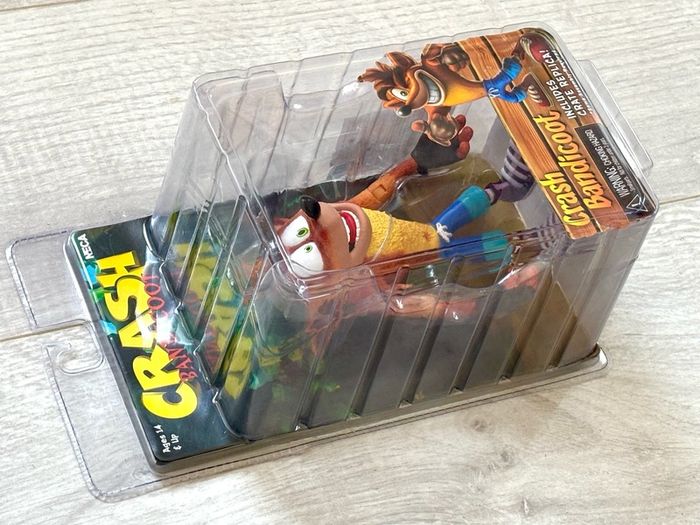 Deluxe Crash Bandicoot With Jet Pack Figure From Activision & Neca - SEALED