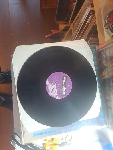 Vinyl.The Hypnotics.