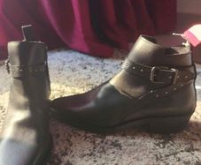 Clarks half boot