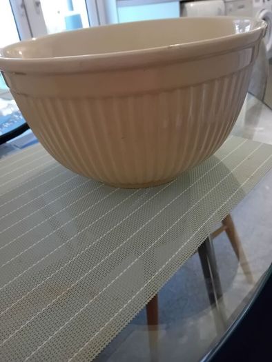 Dining and Utensils