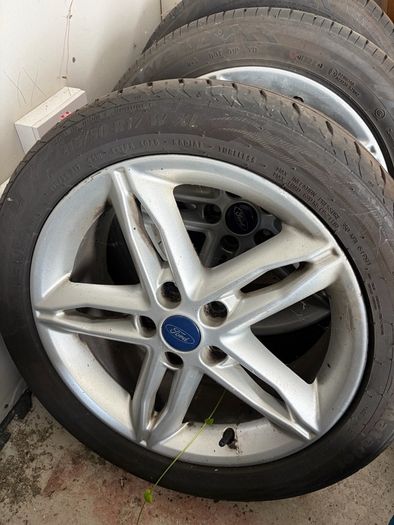 ford focus alloys