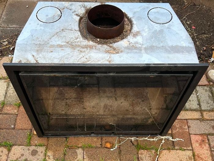 Fireplace insert - 9kw cassette wood burner