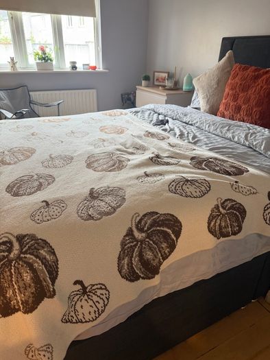 King Size bed