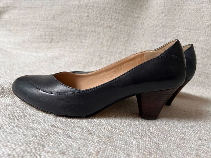 shoes leather Clarks