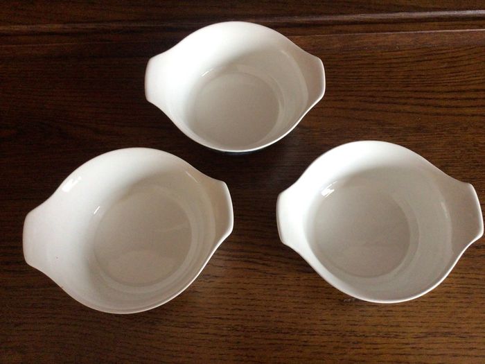 Retro Vintage Studio pottery J&G Meakin Floral soup bowls x3