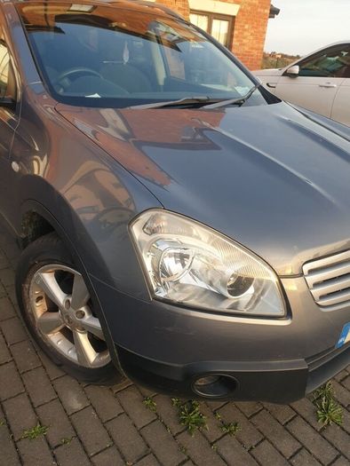 Nissan Qashqai+2 2010