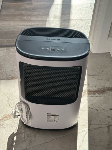 meaco 20l dehumidifier