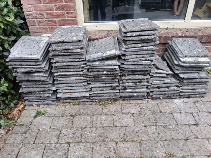 Roof tiles