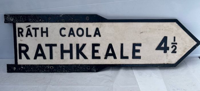 auction and advertising/bottle fair in bagenalstown Carlow r21eh27