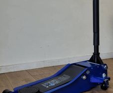 Heavy Duty 4 Ton Low Profile Trolley Jack